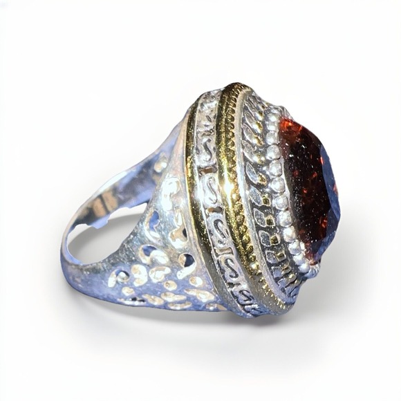 Signed PD PREMIERE DESIGN Goldtone Rim With Amber Color Stone Round‎ Size 8 Ring - Picture 2 of 8